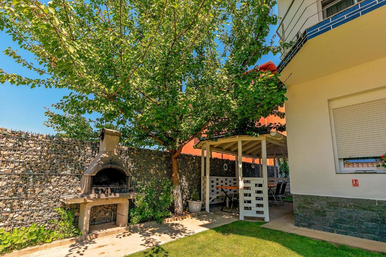 Vila Mosel Două Mai Eksteriør bilde